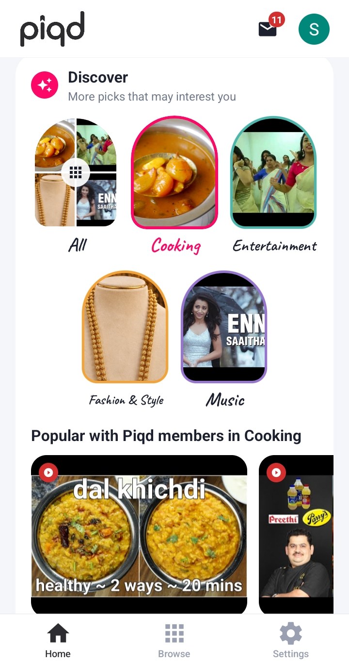Piqd's Home screen with Discover categories and suggested picks